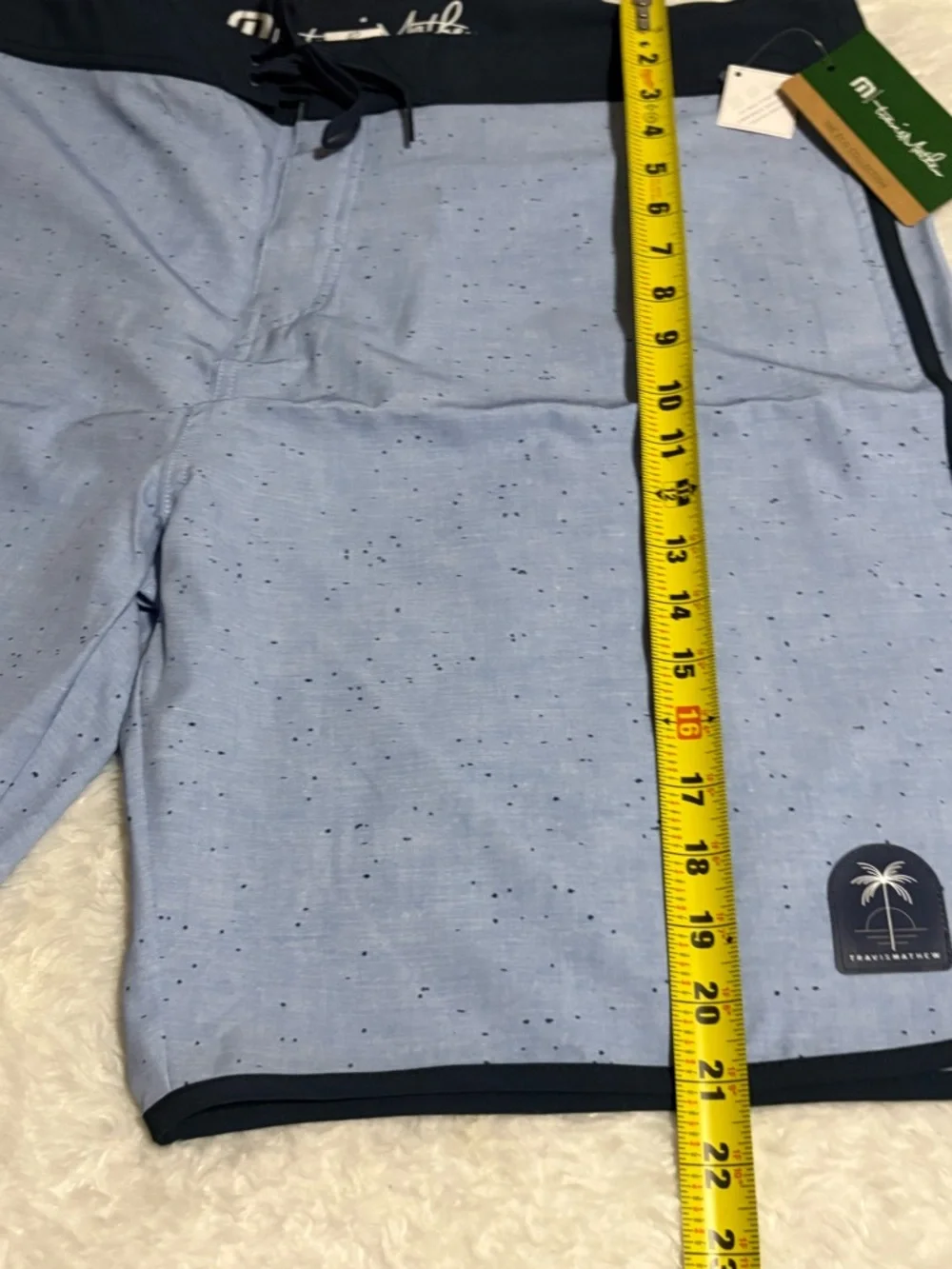 Travis Mathew Men's Eco Collection Yucatan Scallop Blue swim trunks Size 42